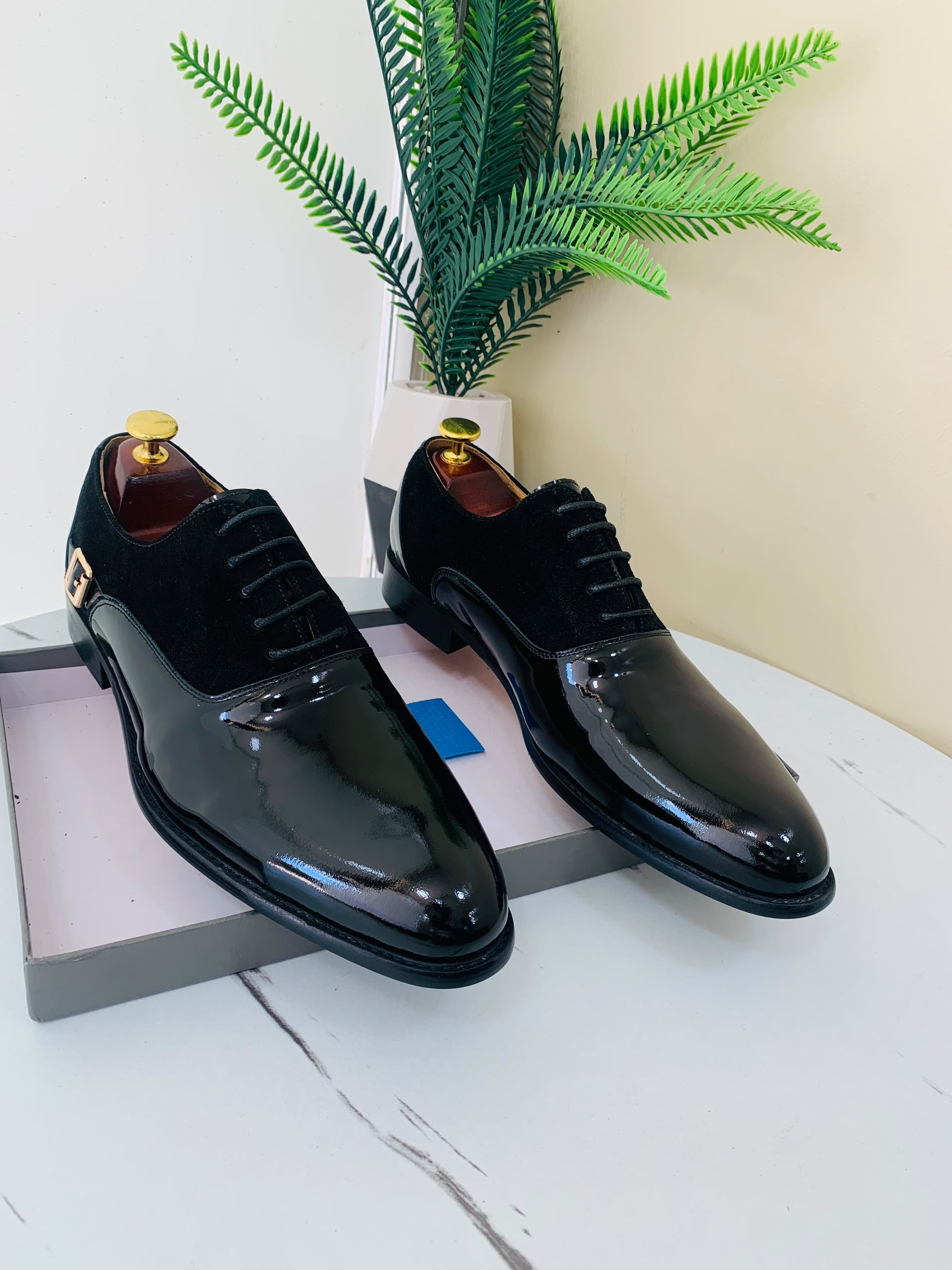 Men's formal shoes 